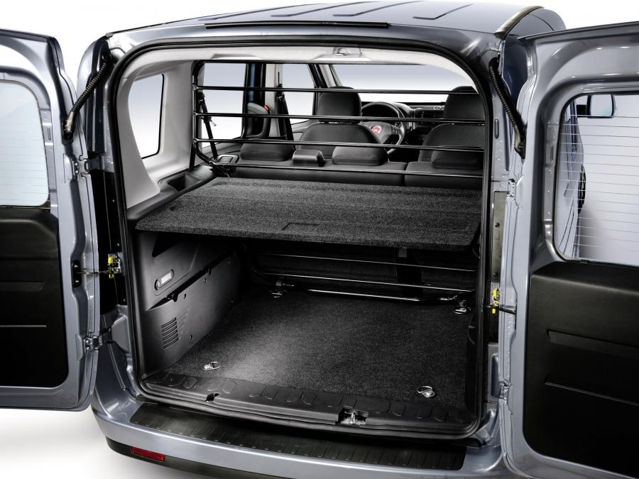  Fiat Doblo Combi 2010 года  (фото 2 из 4)